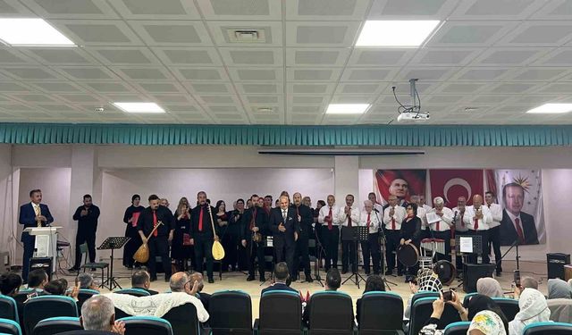 Sarıcakaya'da ilk kez 'Türk Halk Müziği Konseri' düzenlendi