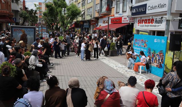 Eskişehir’de bayram öncesi çifte şenlik