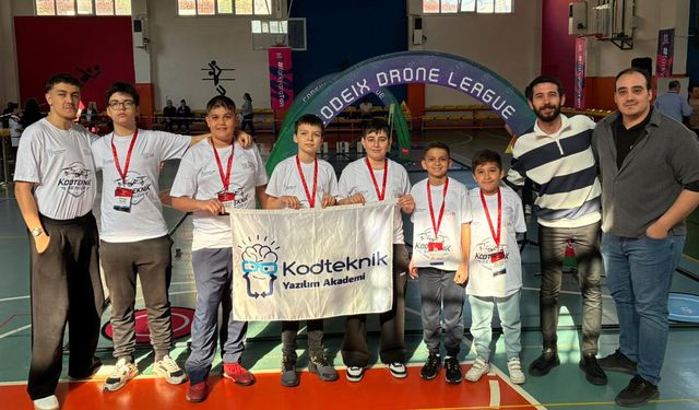 Kodteknik Senior’dan drone yarışmasında Türkiye ikinciliği