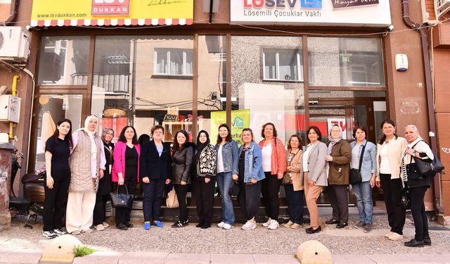LÖSEV’e Tepebaşı Belediyesi Belde Evlerinden Hediyeler