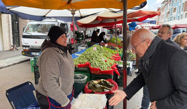 Tezgaha gelip 25 liralık zeytin istiyorlar! O da 5-6 zeytin yapıyor