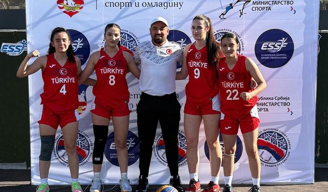 Çağdaş’ın Perileri Avrupa’da yarı finalde