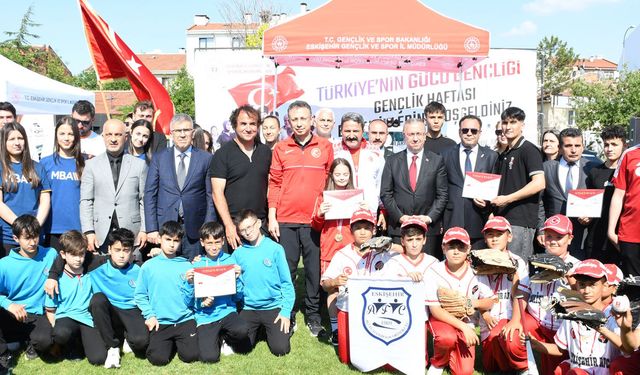 Eskişehir'de 'Gençlik ve Spor Şöleni' gerçekleştirildi