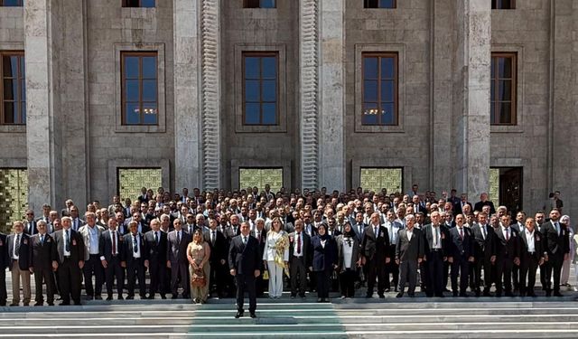 MHP Eskişehir Teşkilatları Ankara’da Grup Toplantısına Katıldı