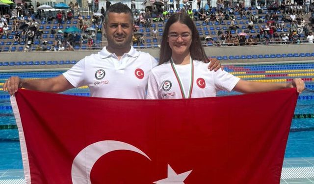 Milli yüzücü Ecrin Çevik'ten uluslararası başarı
