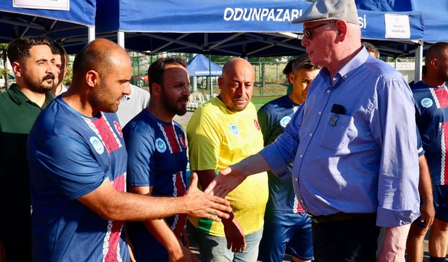 Odunpazarı Belediyesi'nde futbol heyecanı başladı