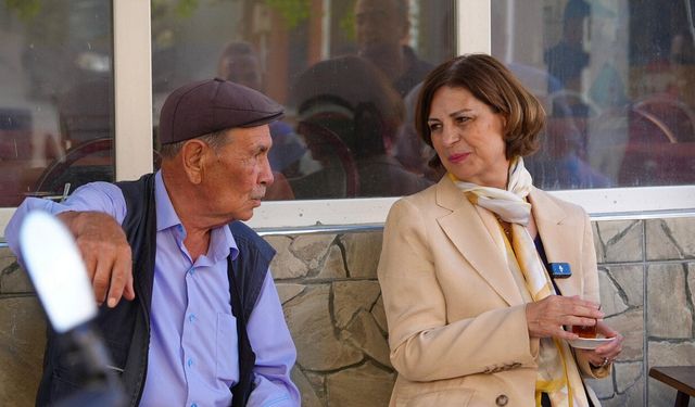 Başkan Ünlüce Emek Mahallesi sakinlerini dinledi