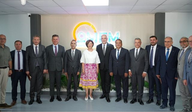 Başkan Ünlüce'den “Her Fabrika Bir Okul” projesine ziyaret