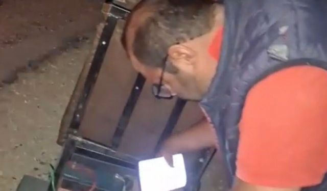 Kaza yapan engellinin yardımına koştular