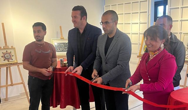 Zamansız Zamanlar Sergisi Açıldı