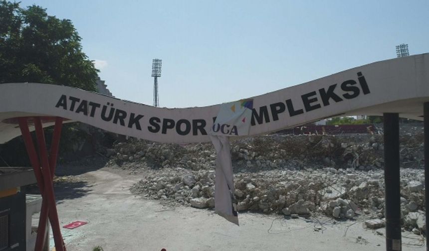 Türkiye'de sporun 65 yıllık şahidi yıkılıyor