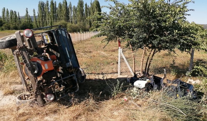 Tarım işçilerini taşıyan araç devrildi, 5 kişi yaralandı