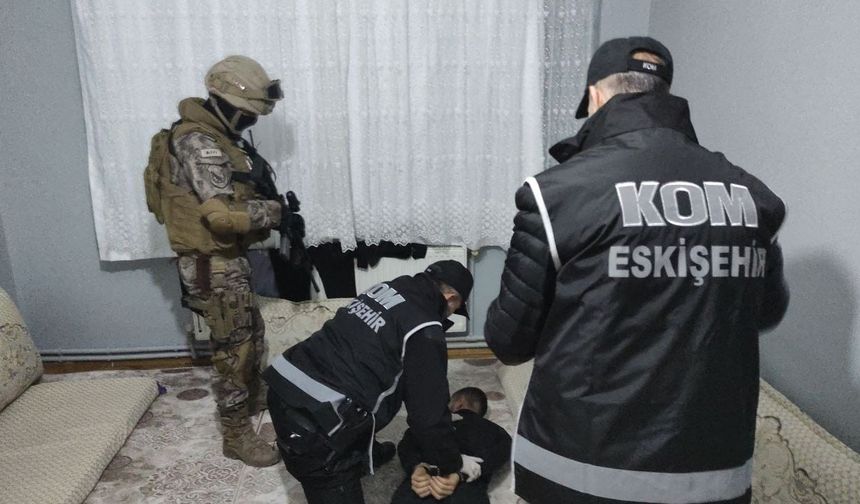 Eskişehir’de Silindir Operasyonu’nda 30 gözaltı