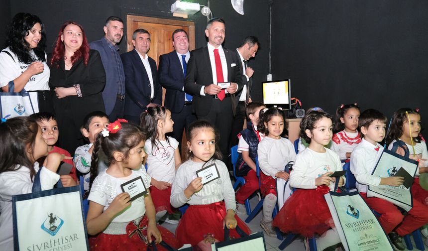 Türkiye’nin ilk çocuk sineması Sivrihisar’da açıldı