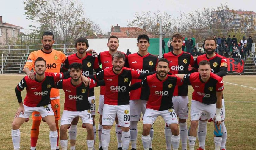 Eskişehirspor liderlik koltuğunu devraldı