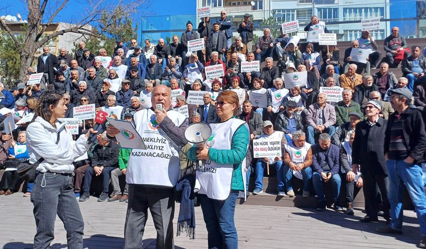 Emekliler hakları için Eskişehir sokaklarını inletti
