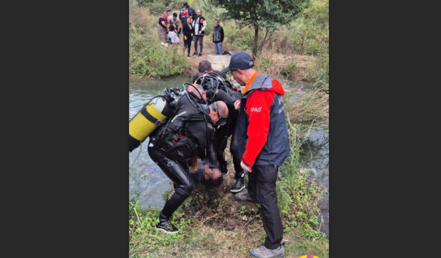 Çocuklarını kurtarırken boğuldu