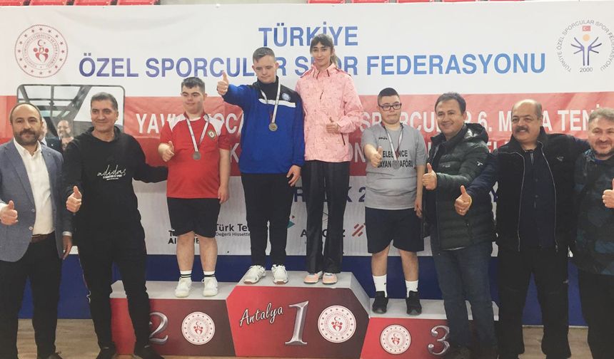 Büyükşehirin özel sporcusu Türkiye şampiyonu