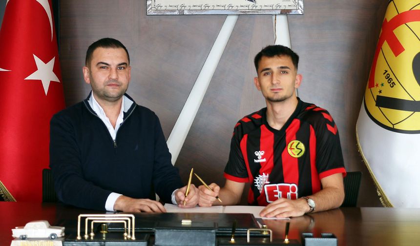 Eskişehirspor Osman Gümüş'ü renklerine bağladı