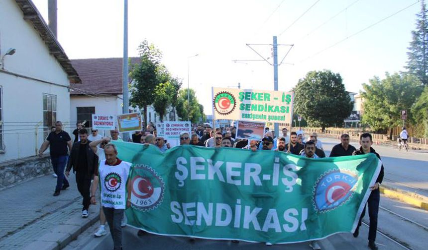 Geçinemiyoruz, susmuyoruz, geri adım atmıyoruz