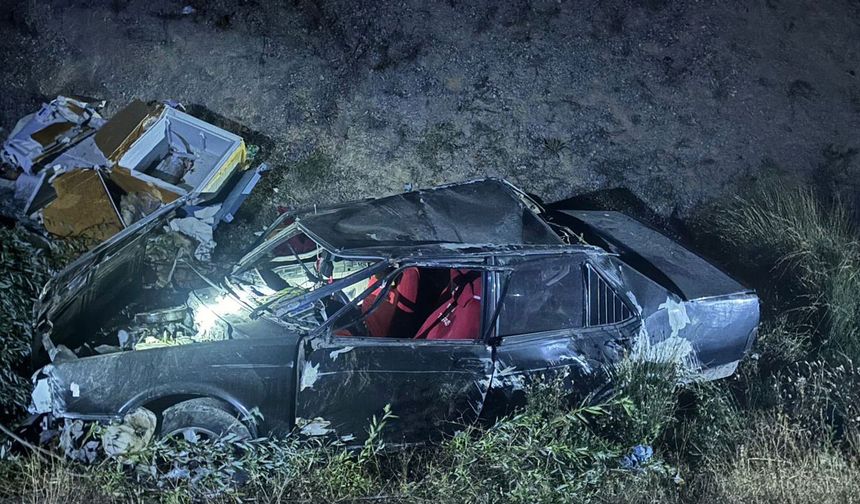 Bilecik'te kontrolden çıkan otomobil şarampole uçtu