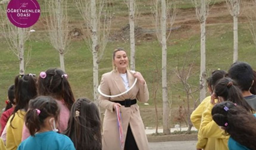 Eskişehirli Alime öğretmen Yüksekova’ya döndü