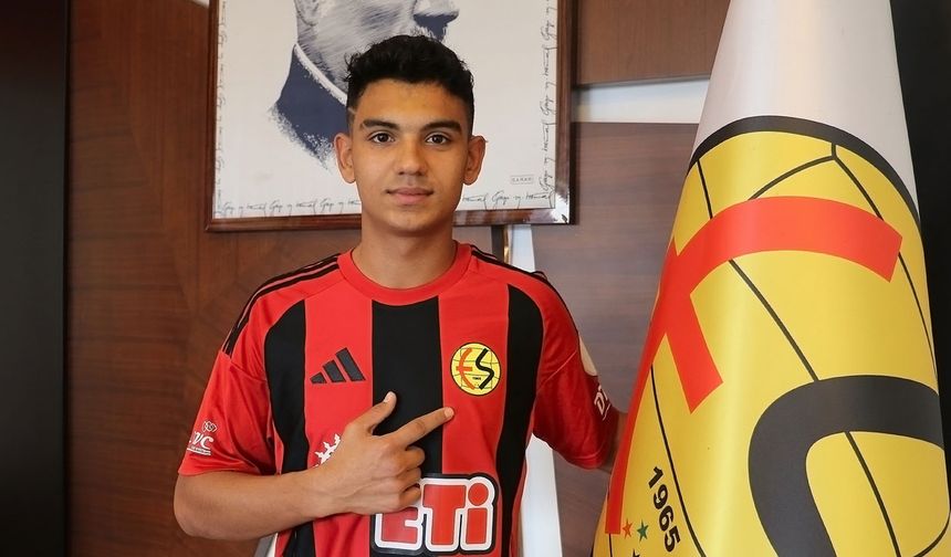 Eskişehirspor, Genç Sağ Bek Kaan Kahraman’ı Kadrosuna Kattı