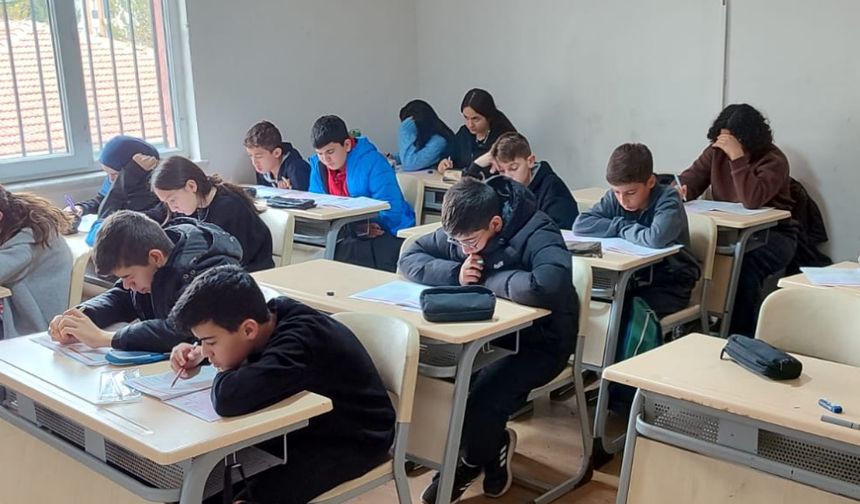 Odunpazarı Belediyesi’nden gerçek sınav ortamında LGS hazırlık sınavı