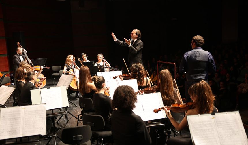 Senfoniden klasik müziğin devleriyle etkileyici konser