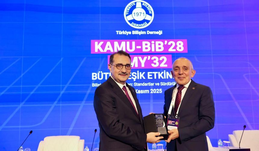 Yapay zeka Türkiye’nin geleceğini belirleyecek stratejik bir eksendir