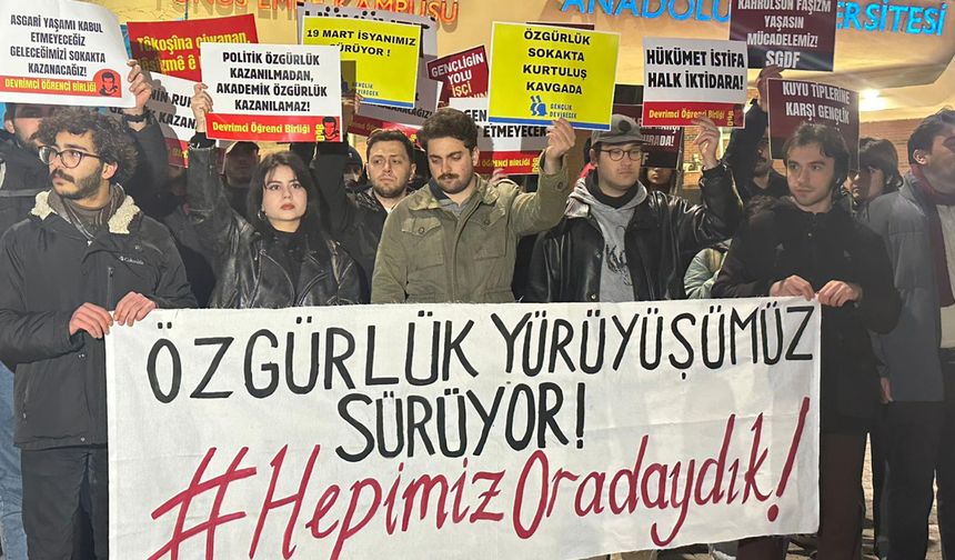 Anadolu üniversitesi öğrencilerinden tutuklamalara tepki