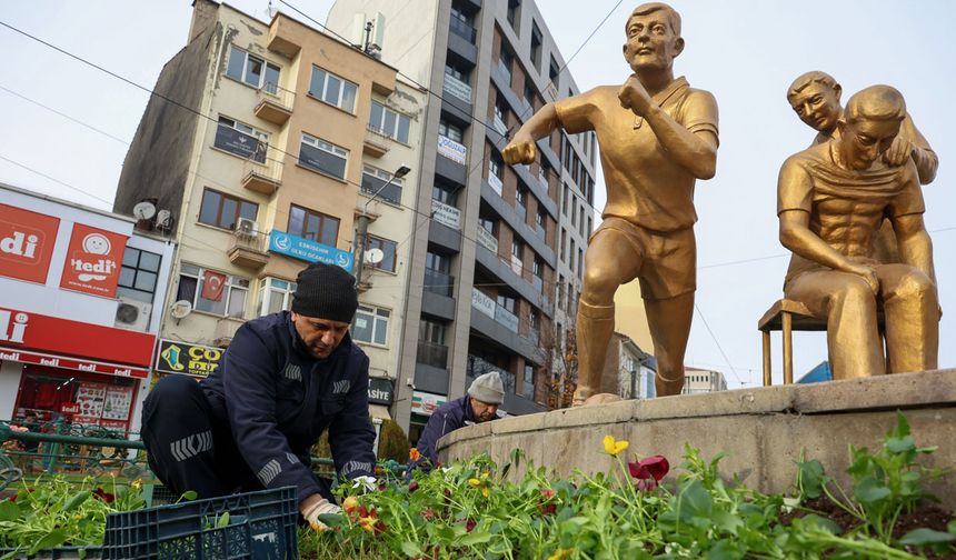 Binlerce çiçekle şehir süslenecek