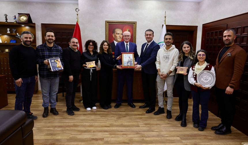 Direklerarası’a müzikal oyun ödülü