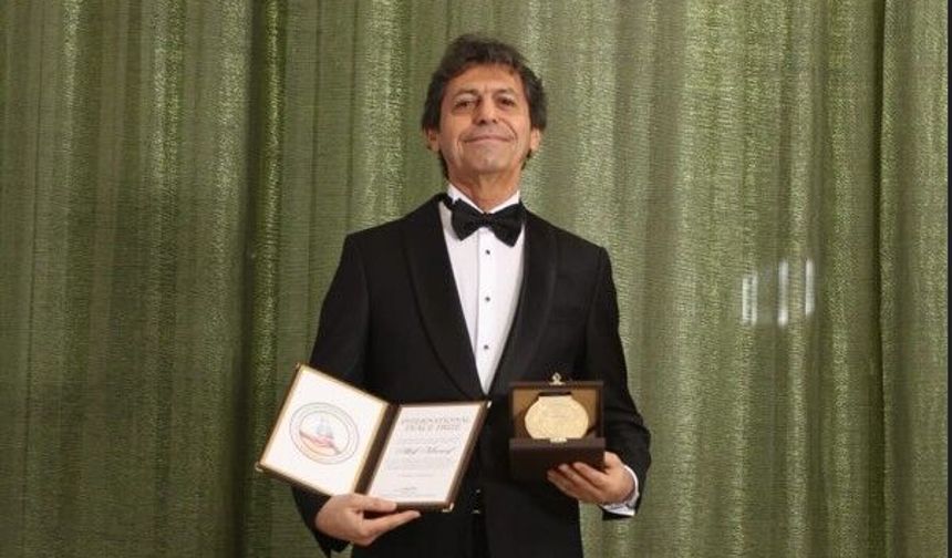 Dünyaca Ünlü Yazar Akif Manaf’a 2025 International Peace Prize