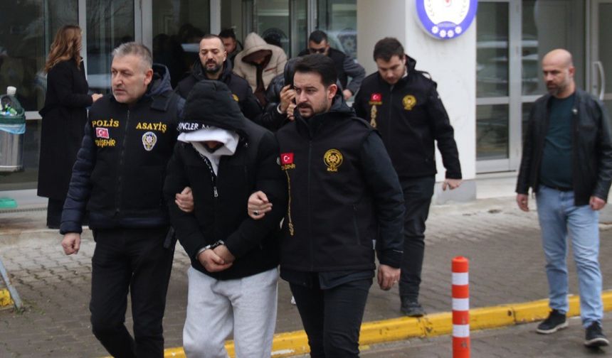 Eskişehir'deki fuhuş operasyonunda 8 tutuklama