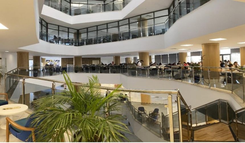 Halk Kütüphanesinde Okuma Odaları Kapalı: Öğrenciler Tepkili