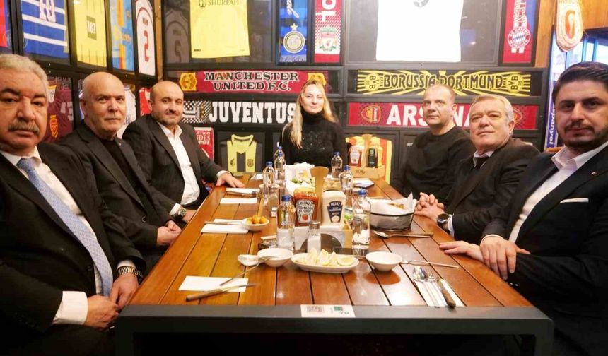 Eskişehir Demirspor, şampiyonluğu yemek ile kutladı