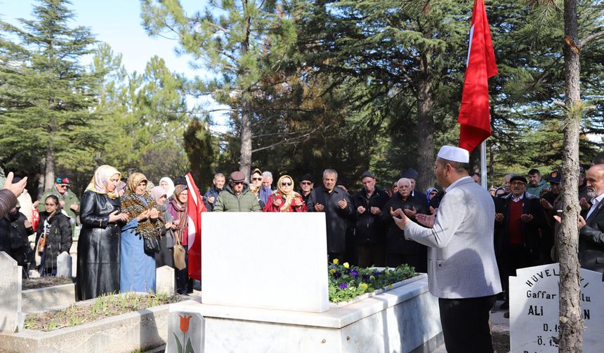 Büyükşehir şehitleri ve  vefat eden gazileri unutmadı