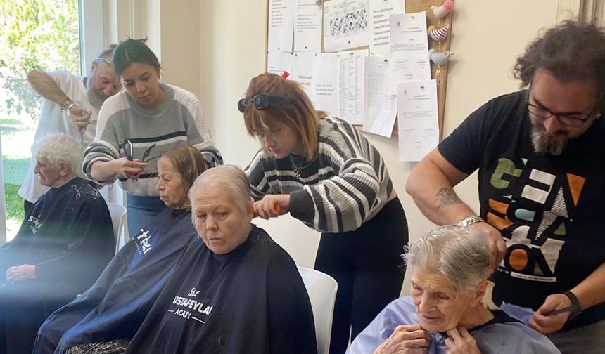 CMC CAT Ekibi Hastaların Yüzünü Güldürdü