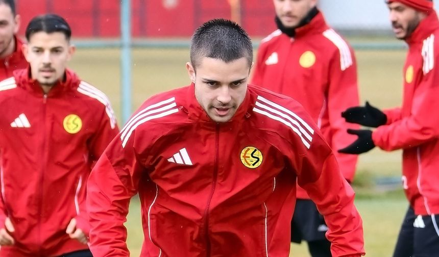 Eskişehirspor, Uşak deplasmanı için yola çıktı