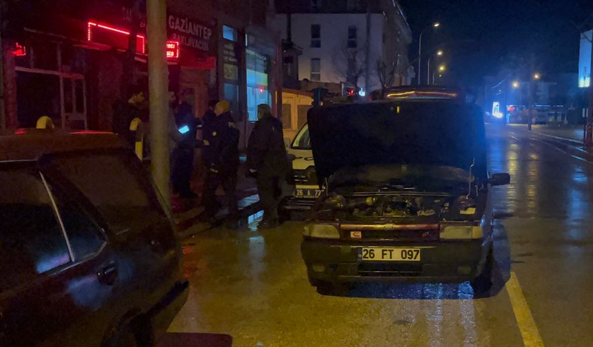 Motoru yanan araç kullanılamaz hale geldi