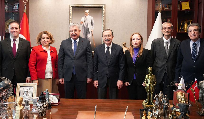 Aramızda yılların dostluğu var