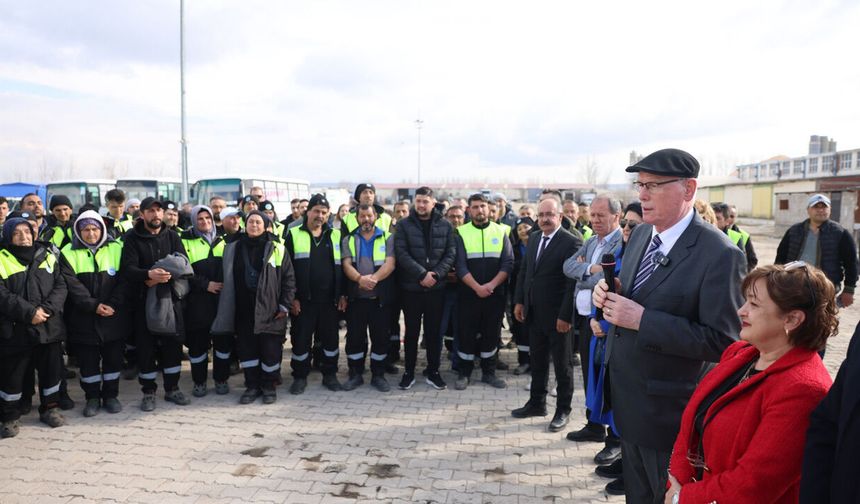Başkan Kurt’tan bayram sonrası personel ziyaretleri