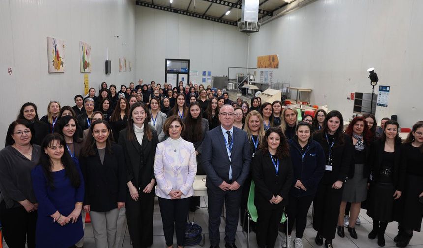 Başkan Ünlüce’den Kadın İşçilere Destek