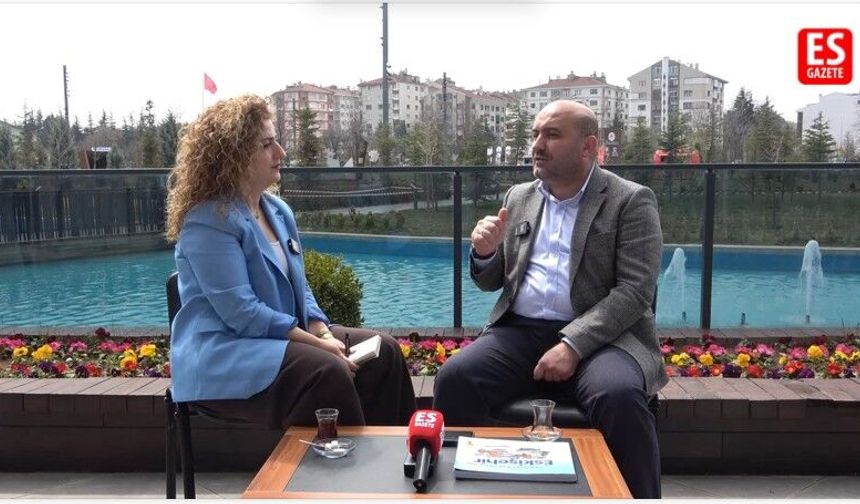 Eskişehir Bir Karar Vermeli: Büyük Bir Kasaba mı, Büyük Bir Şehir mi?"