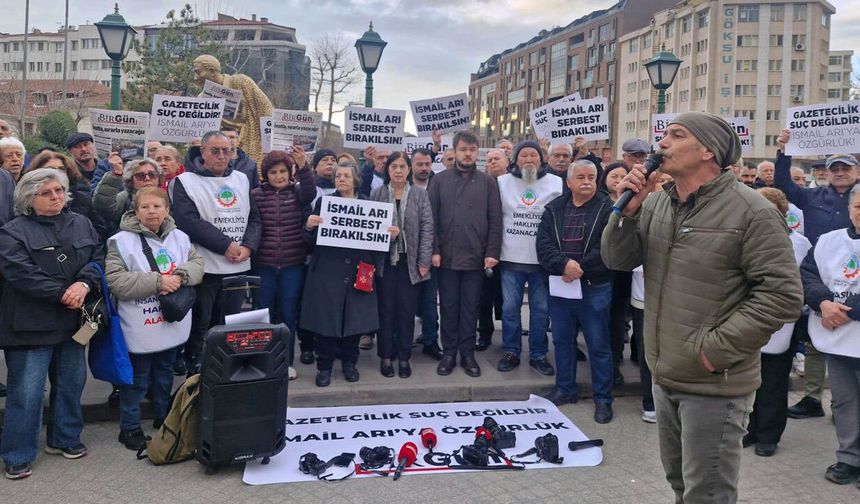 Eskişehirli Gazetecilerden İsmail Arı’ya Destek