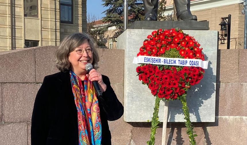 Hekimler ağır koşullar altında çalışıyor