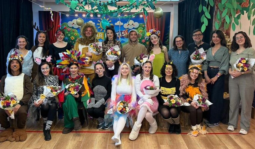 Küçük Şeyler Anaokulu’nda tiyatro coşkusu