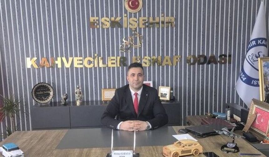 Bir Kahvehane Kapanırsa, Bir Mahalle Susar