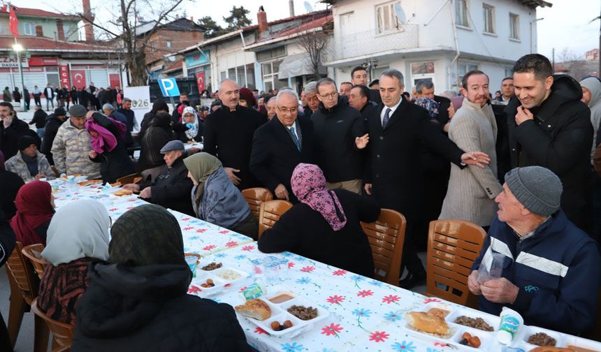 Mihalıççık’ta İlçe İftar Programı Yoğun Katılımla Gerçekleştirildi